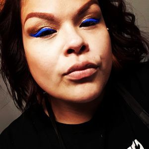 Meet your Posher, Floy